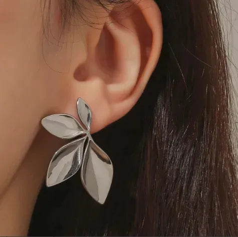 Golden Leaf Earrings