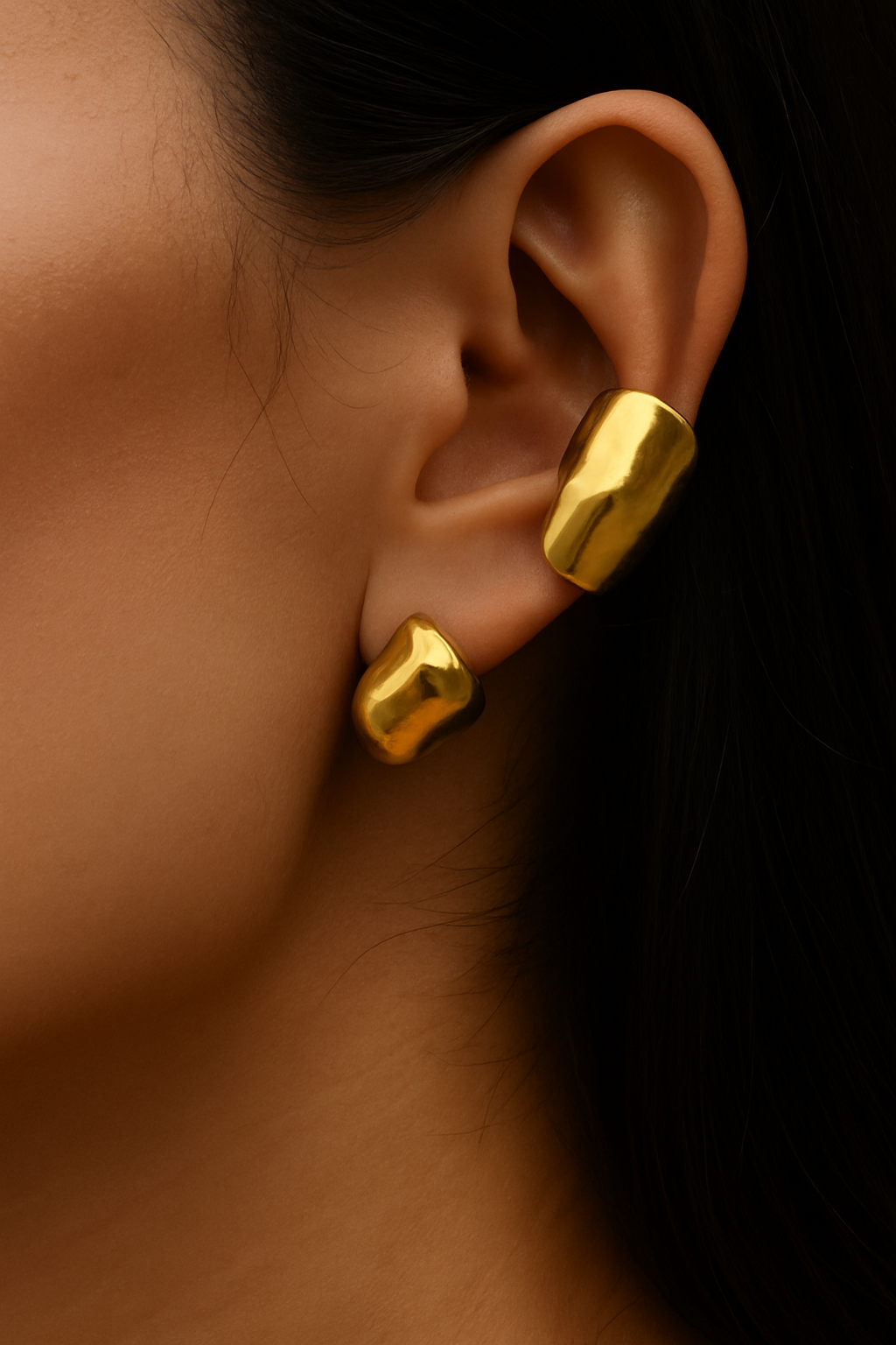 Molten Curve Ear Cuff
