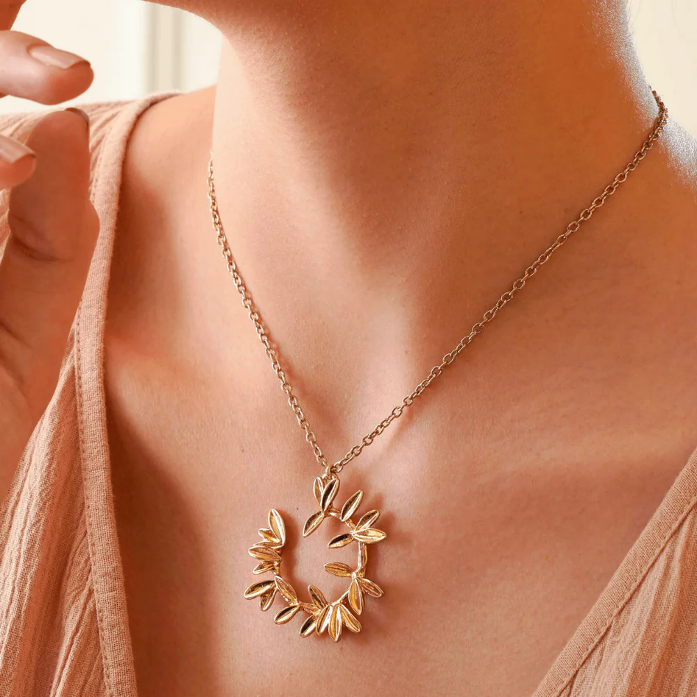 Golden Laurel Wreath Pendant Necklace