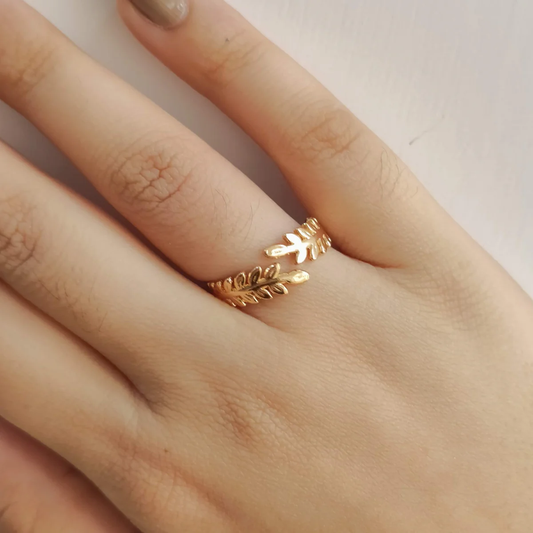 Laurel Leaf Ring