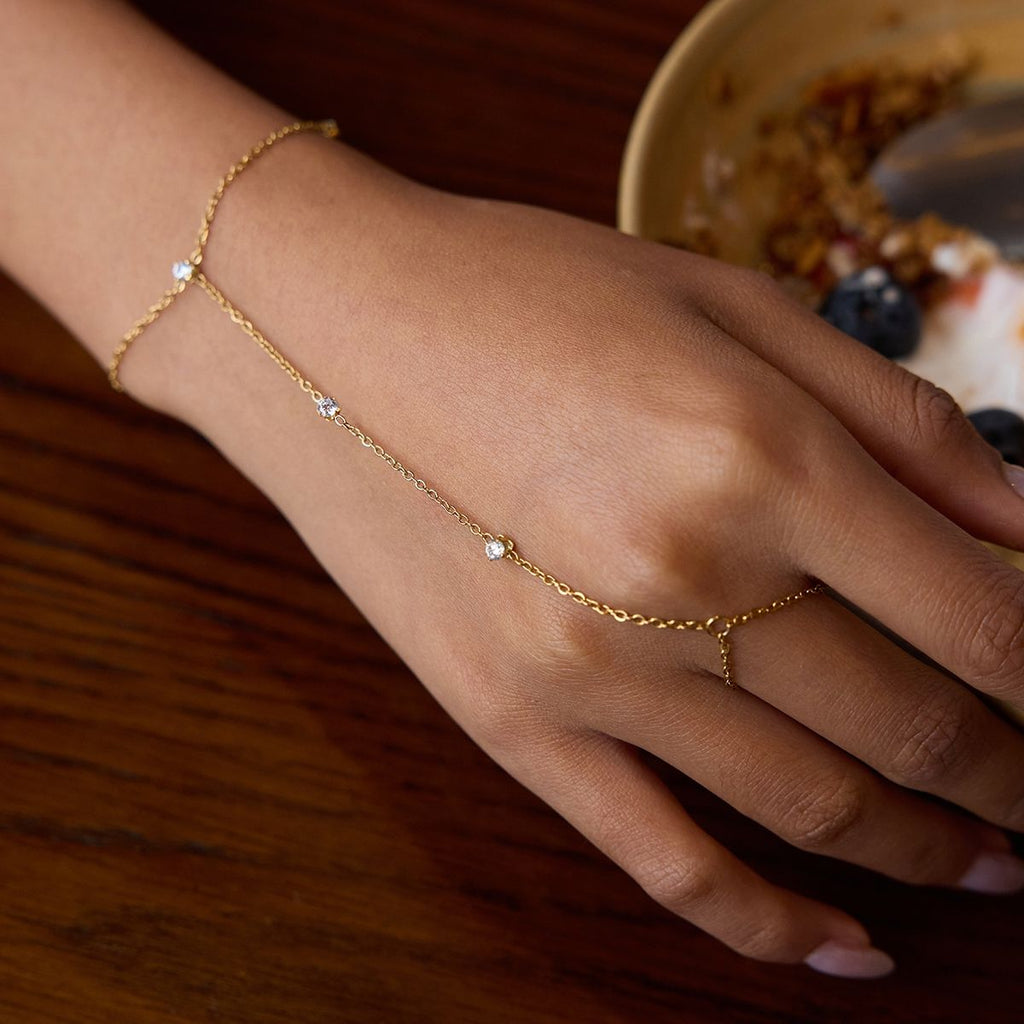 Isla Hand Chain