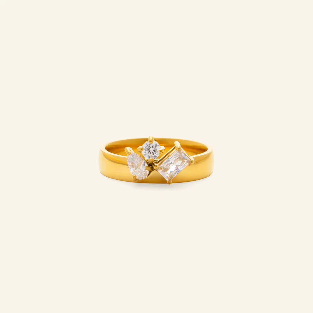 Elia Ring