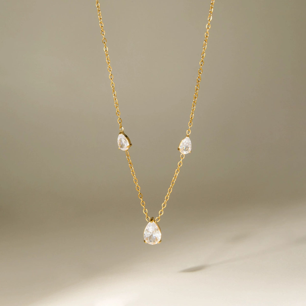 Thea Necklace