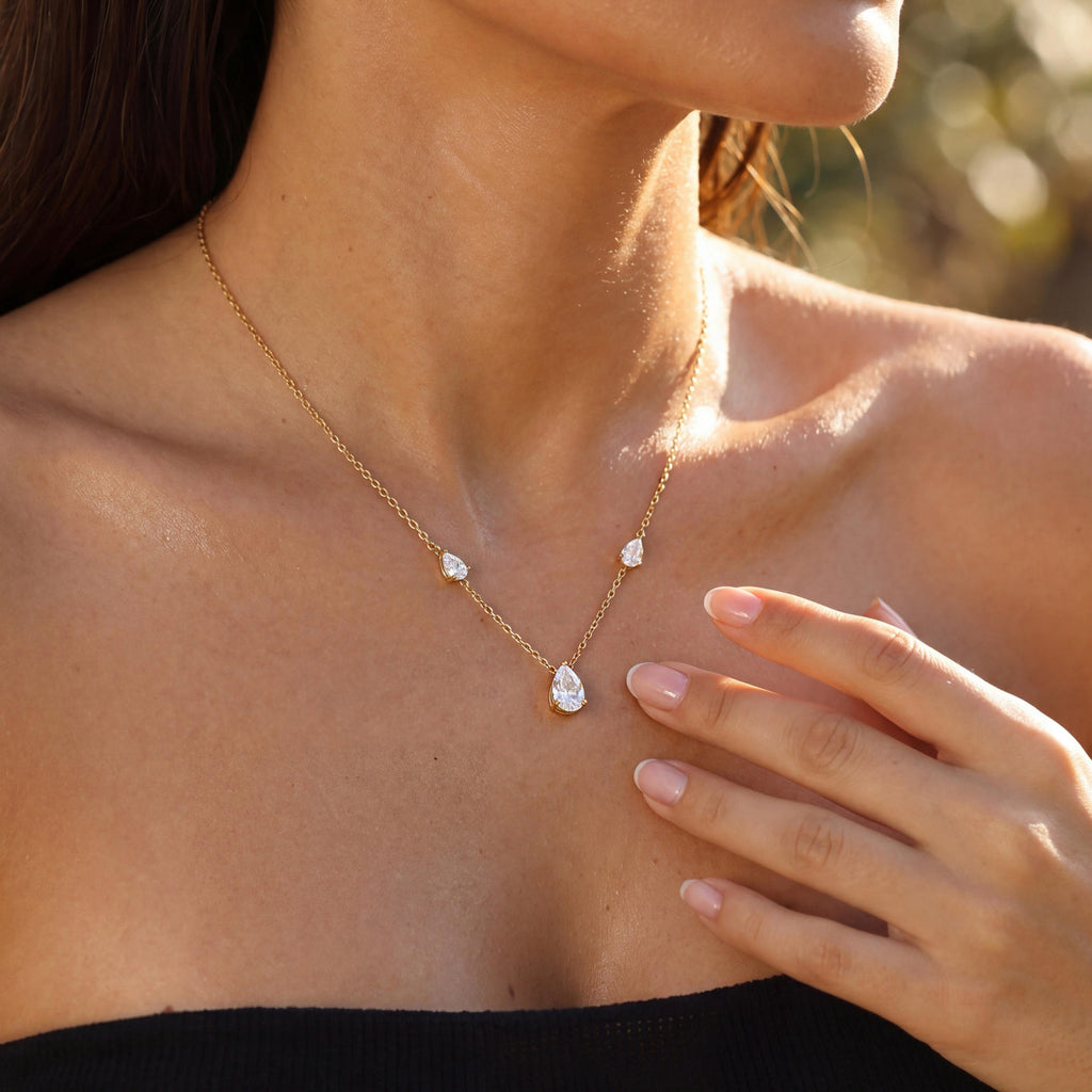 Thea Necklace
