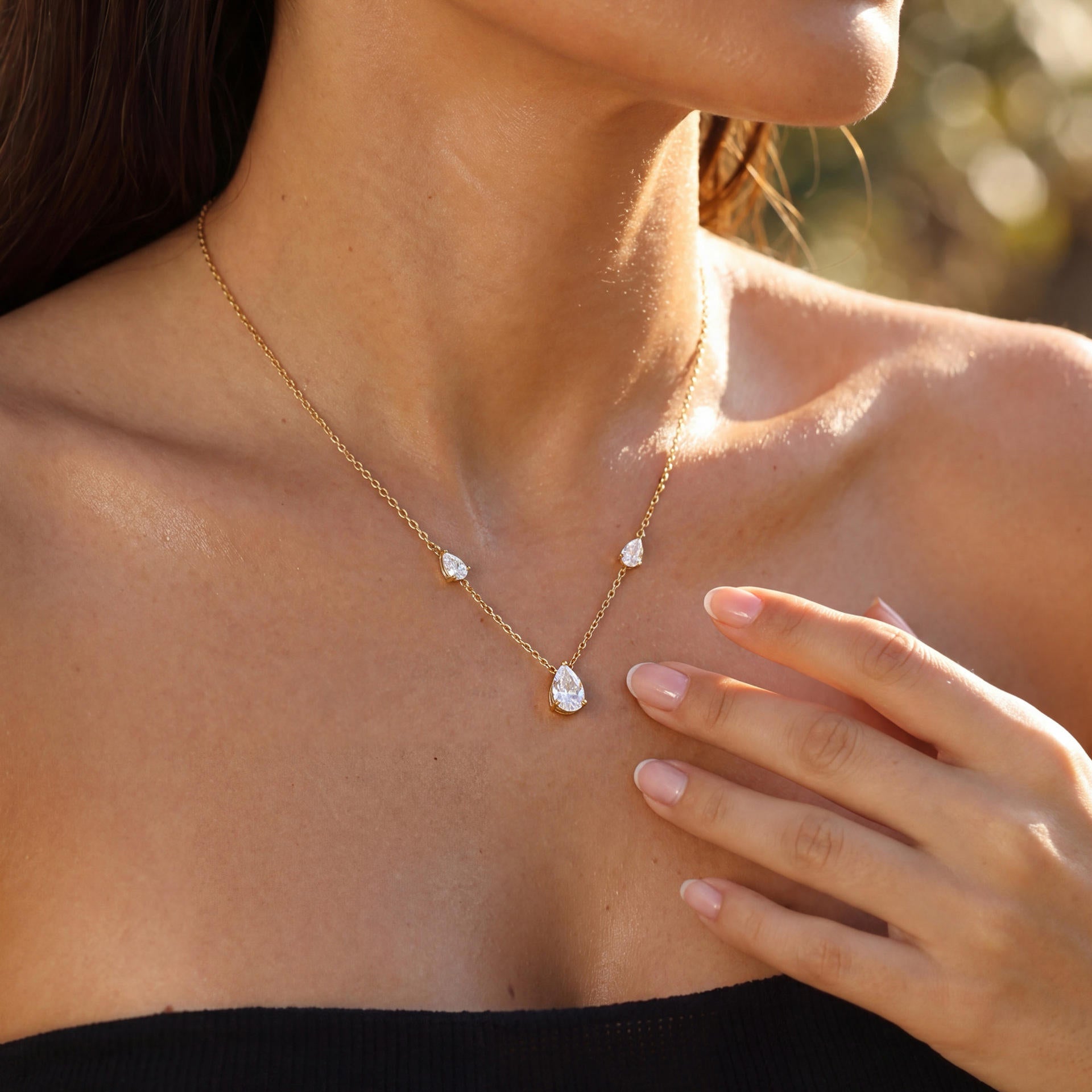 Thea Necklace