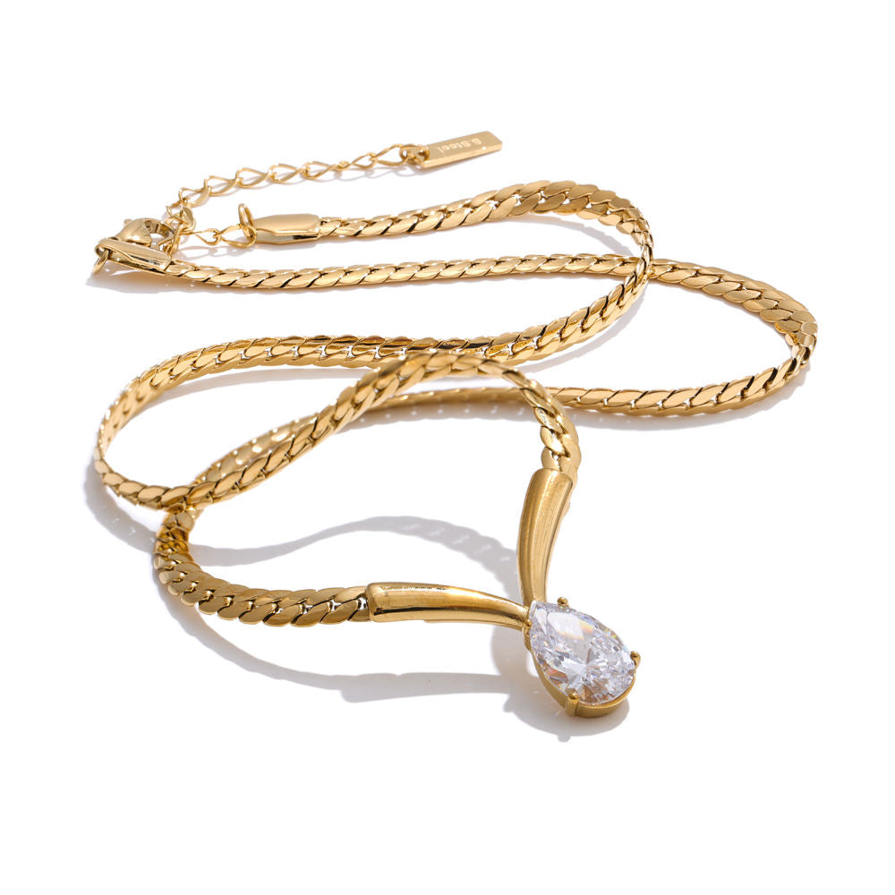 Pear Diamond V Necklace