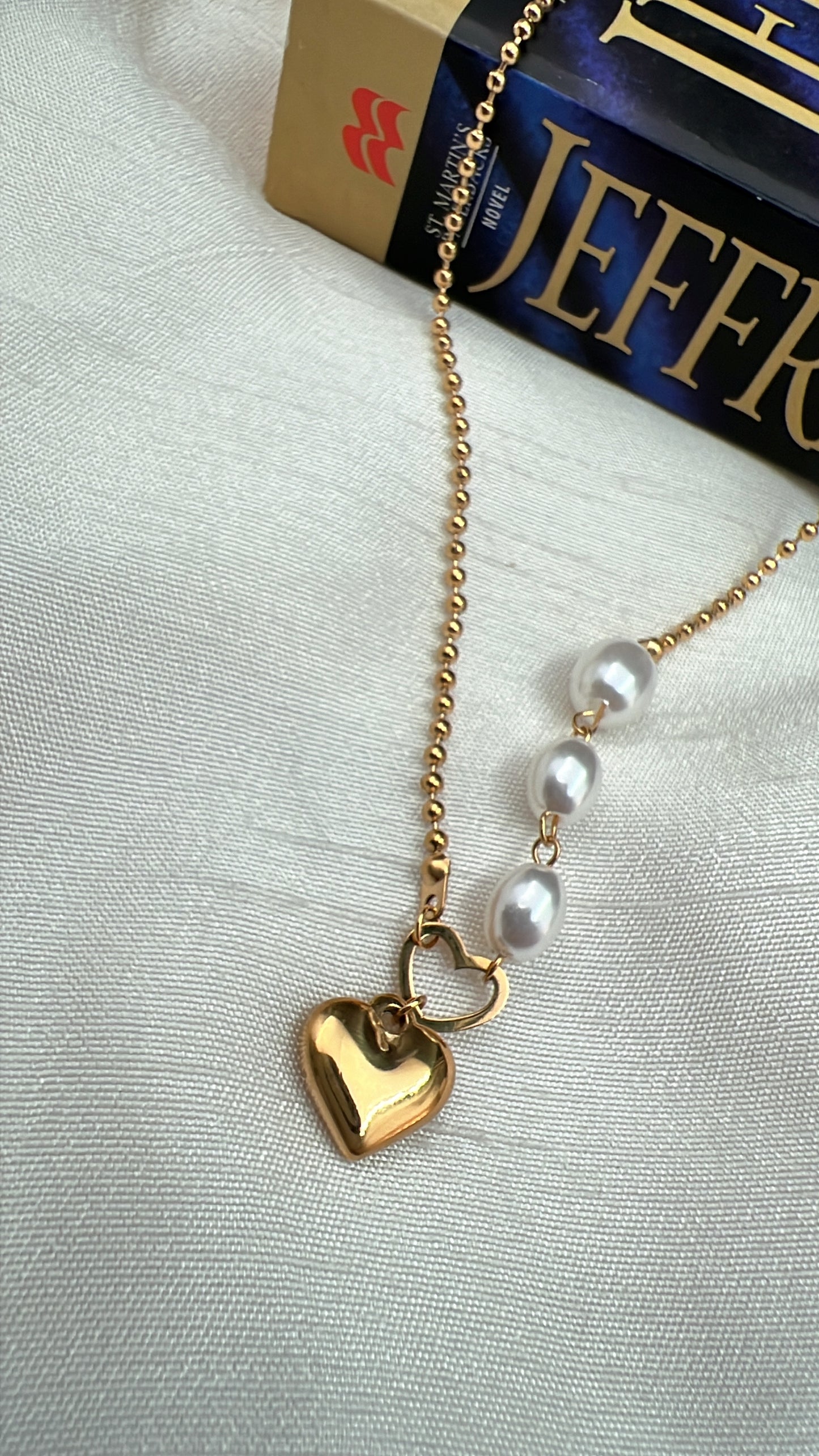 Treasure of Love Pearl Neclace