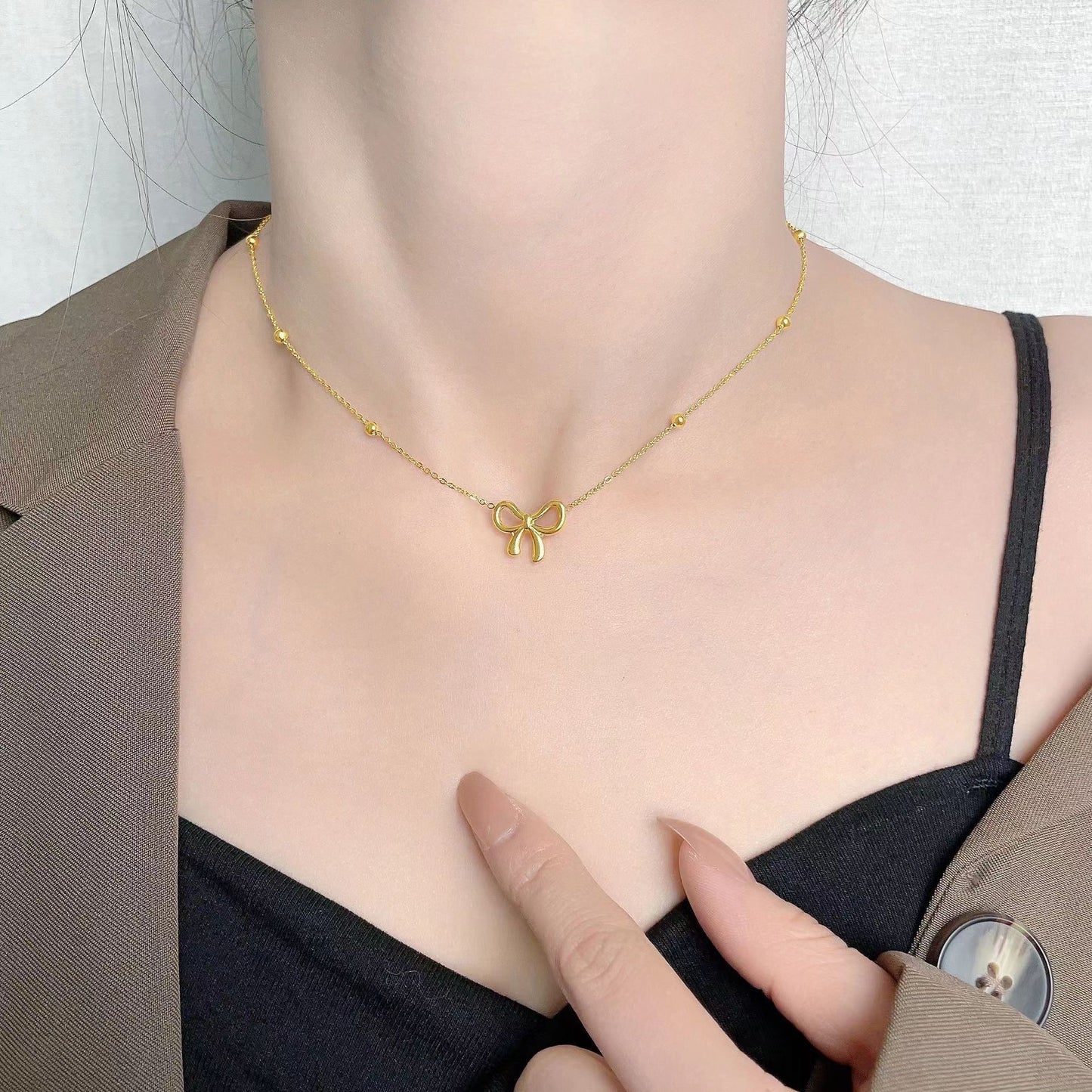 Golden Bow Necklace