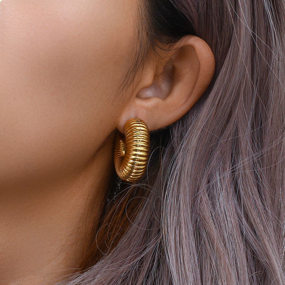 Bold Golden Ribbed Hoop Earrings