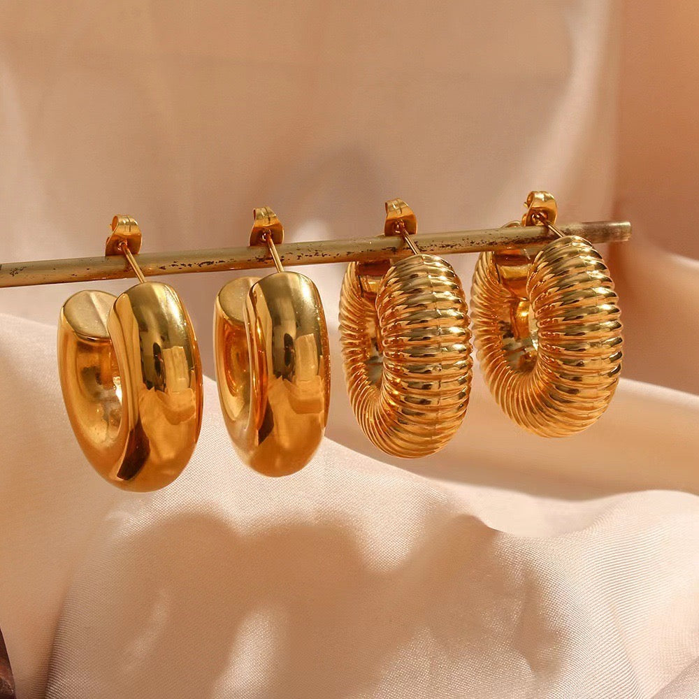 Bold Golden Ribbed Hoop Earrings