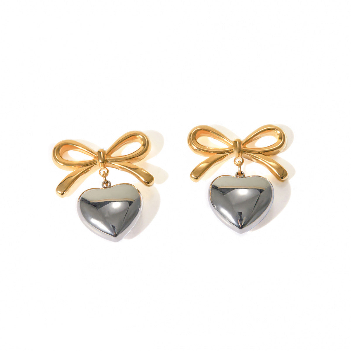 Bow Treasure of Love Earrings