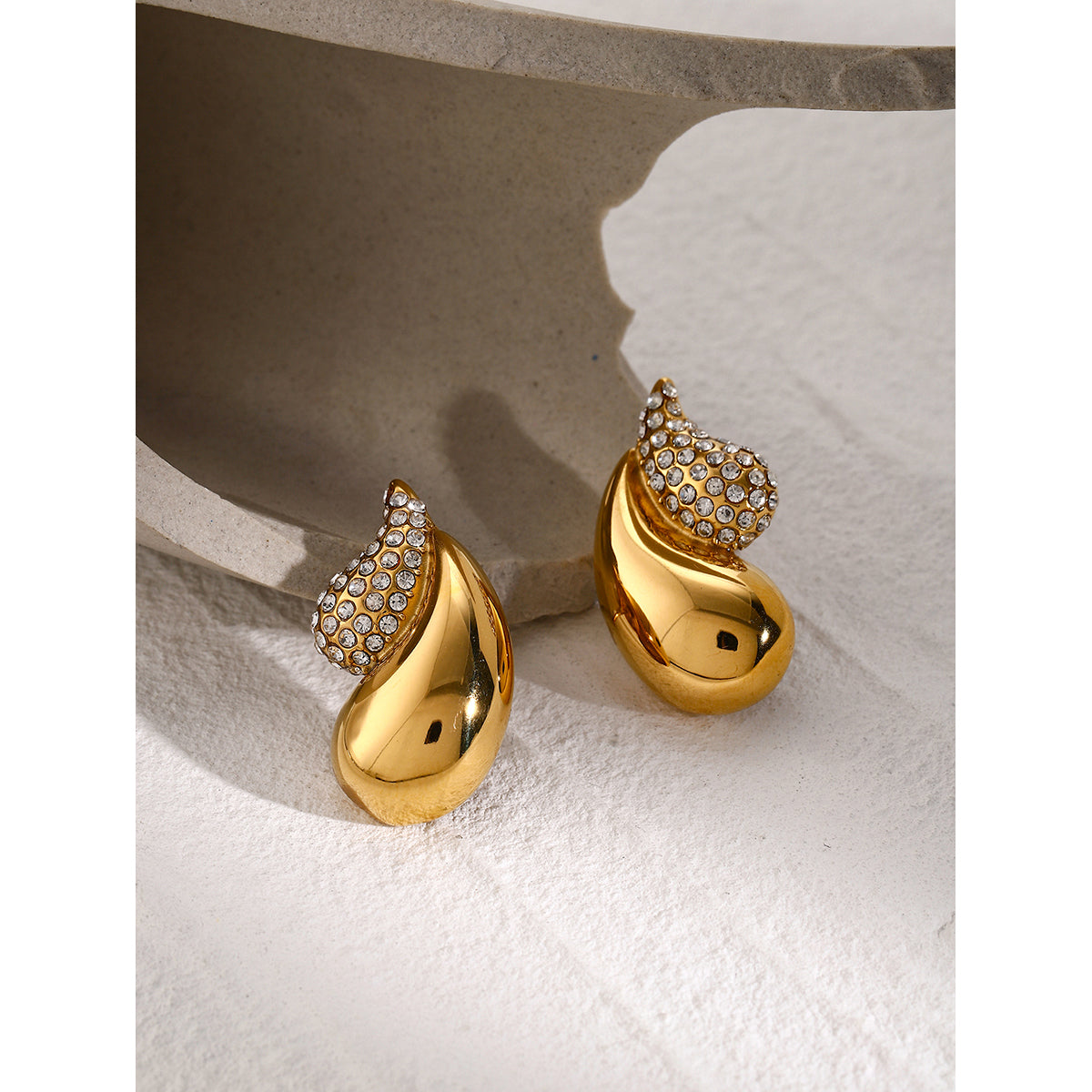 Golden Wave Studs