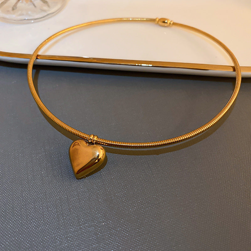 Golden Heart Collar Necklace