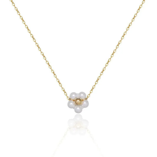 Daisy Pearl Necklace