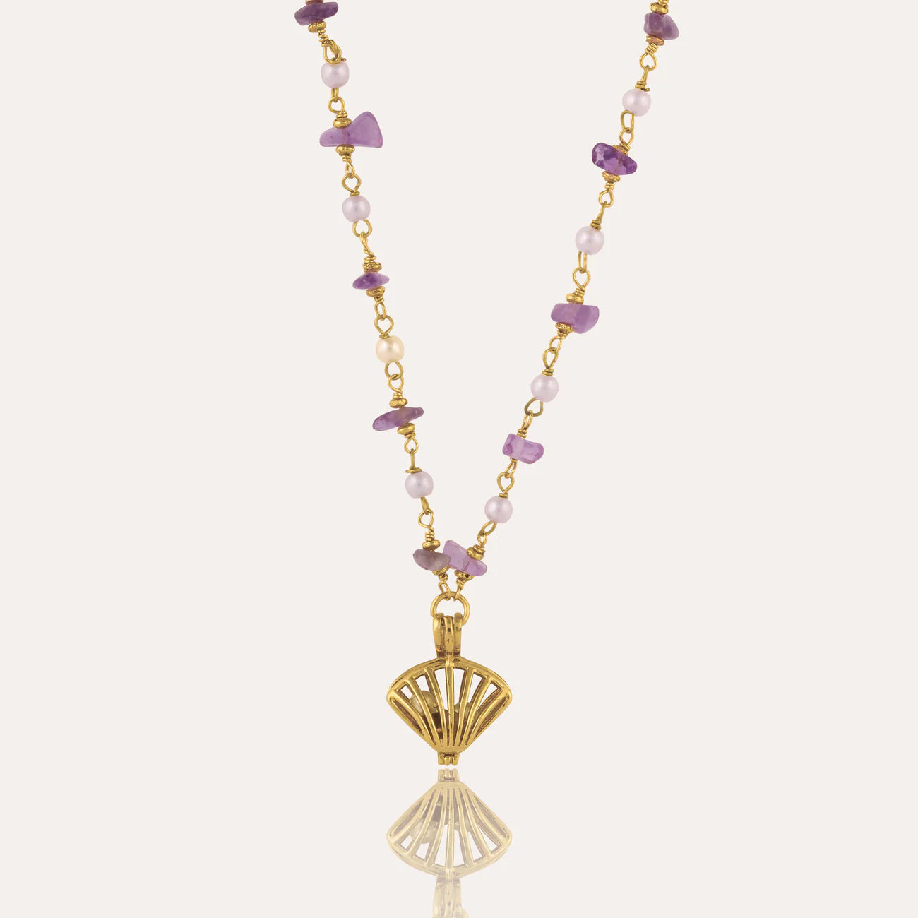 Seashell Gold-Plated Pendant Necklace