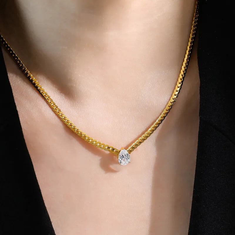 Ora Necklace