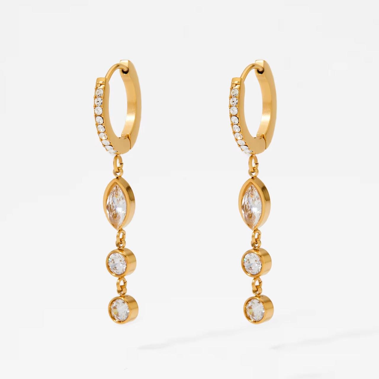 Elara Hoops