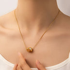 Amara Pendant Necklace