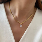 Pear Diamond V Necklace